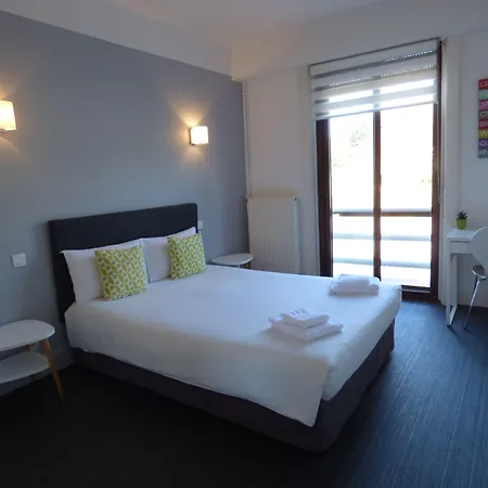 De La Hotel