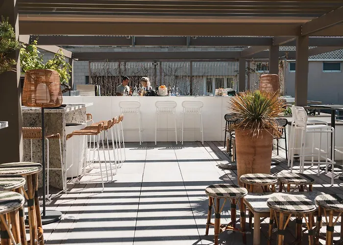 De La - Nouvel Etablissement 4*