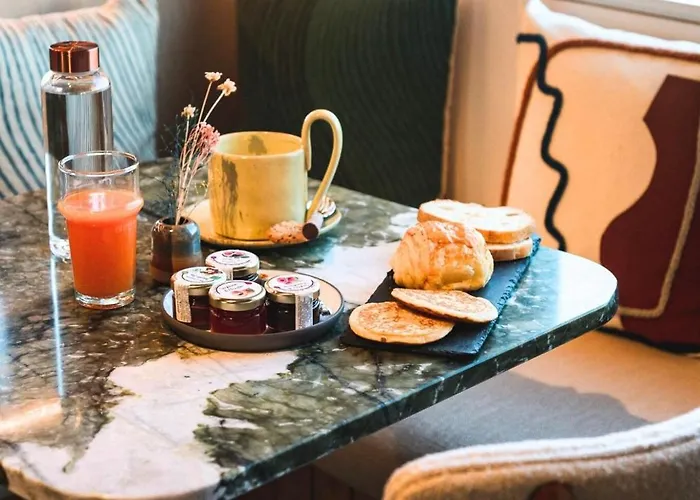 De La - Nouvel Etablissement Hotel 4*