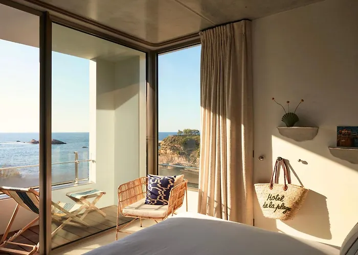 De La - Nouvel Etablissement Hotel 4*